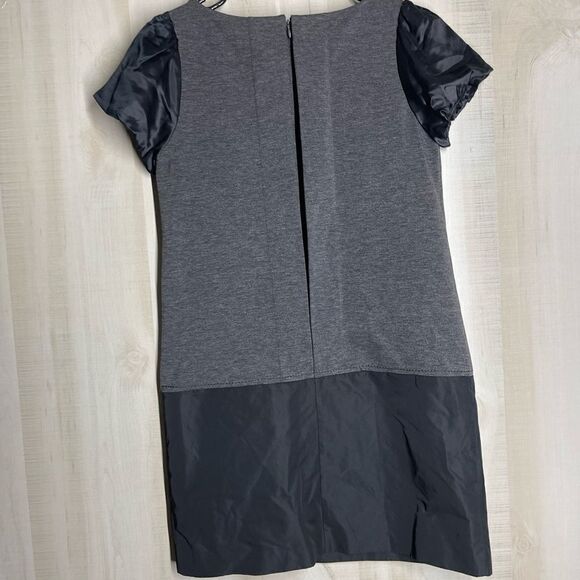 BCBGMAXAZRIA black grey mini dress pockets short sleeve shift style, size XS - Picture 2 of 16